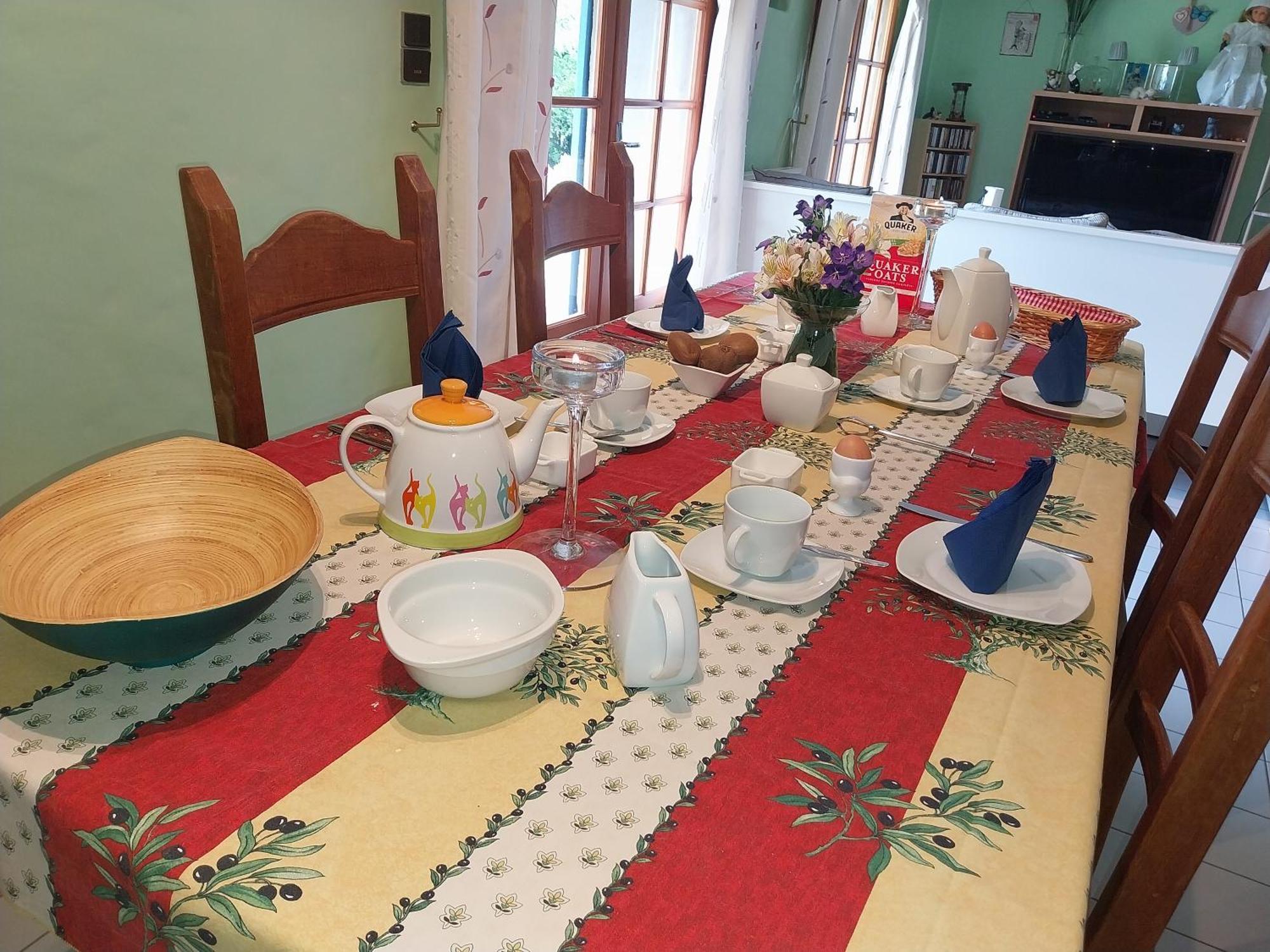 Bed and Breakfast Les Bernus Monfaucon  Экстерьер фото